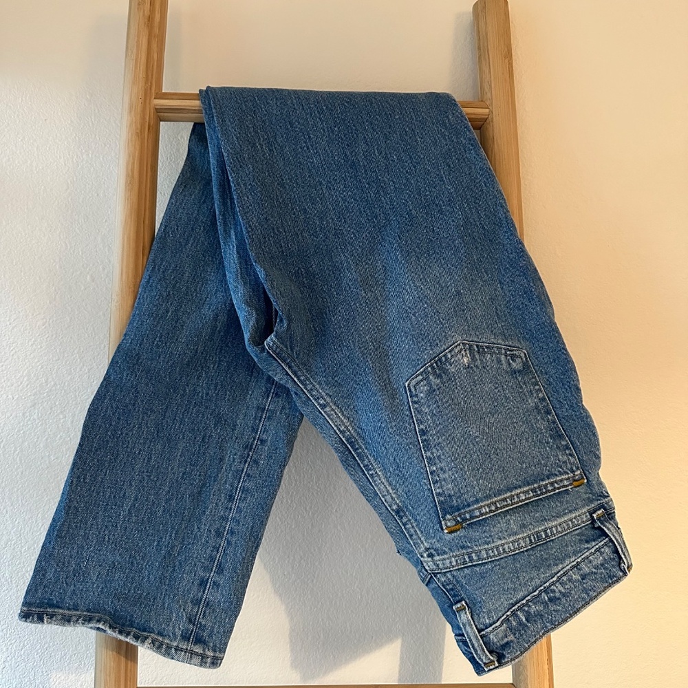Curve Love Ultra High Rise 90s Straight Jean from Abercrombie and Fitch